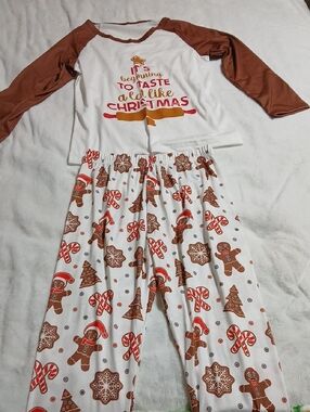Kids Gingerbread Holiday Pajama Set - White & Brown